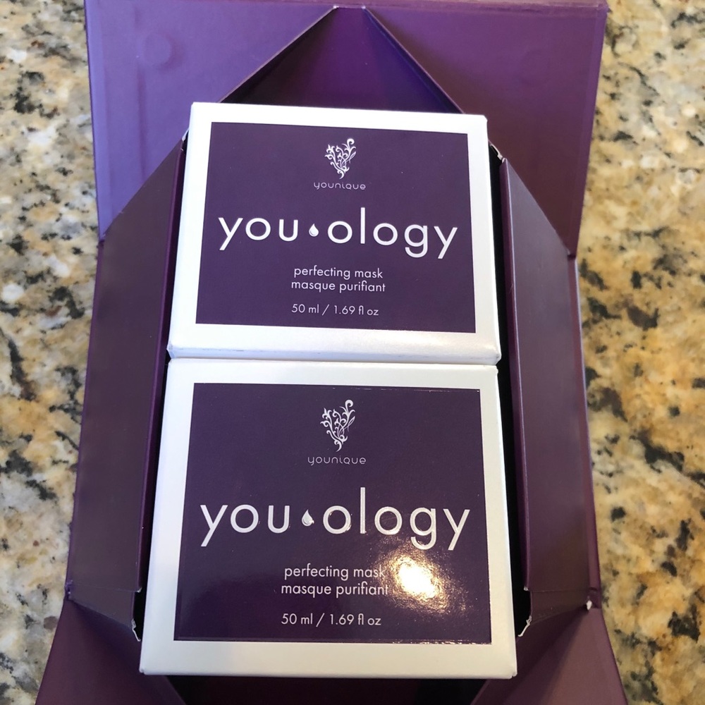Younique Perfecting Bamboo Mask
